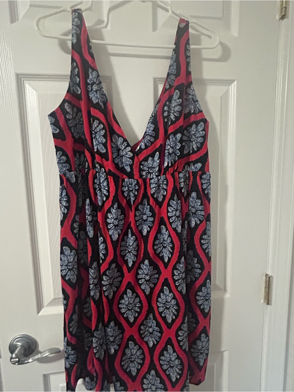 Old Navy Red & Black Floral-Print V-Neck Camisole